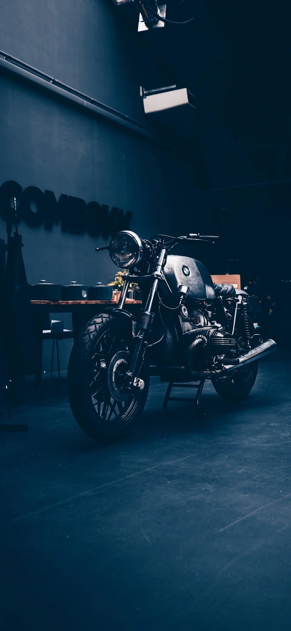 Midnight Steel Bmw Café Racer In Shadow Light 4K Phone Wallpaper - Bikes wallpaper - 4K