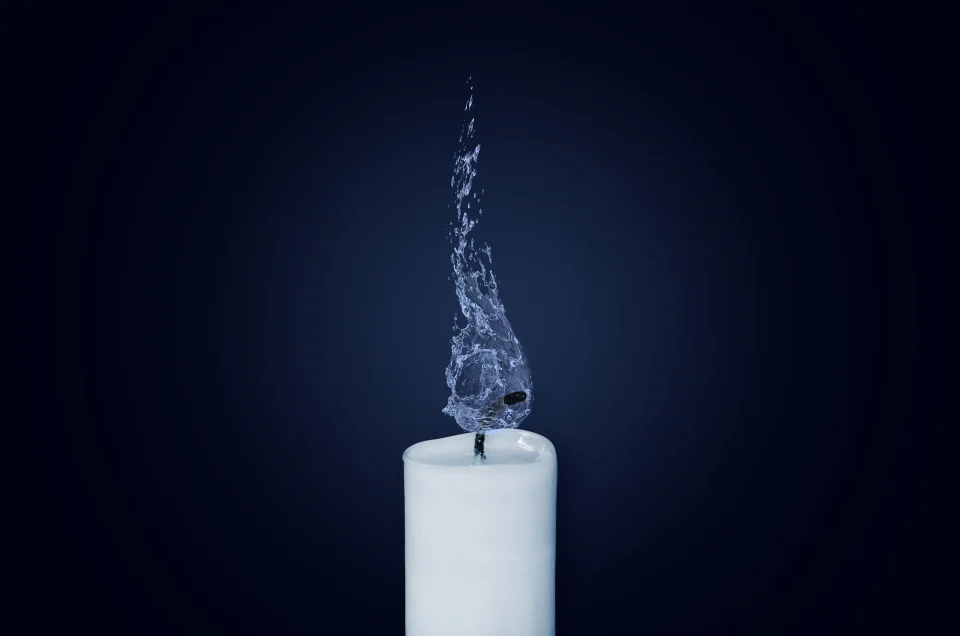 Water Flame Candle 4K Wallpaper Surreal Conceptual Art - Creative wallpaper - 4K